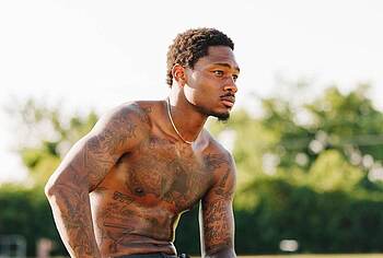 Stefon Diggs Nude Video And Huge Bulge Photos