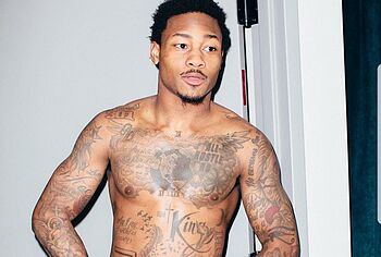 Stefon Diggs Nude Video And Huge Bulge Photos