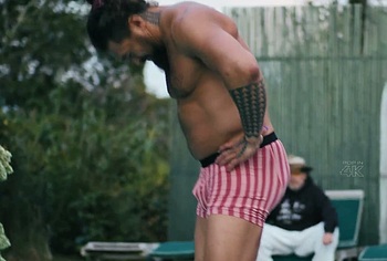 Jason Momoa dick bulge and underwear pics