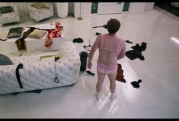 Cooper Hoffman Nude and BDSM Scenes in I Want Your Sex