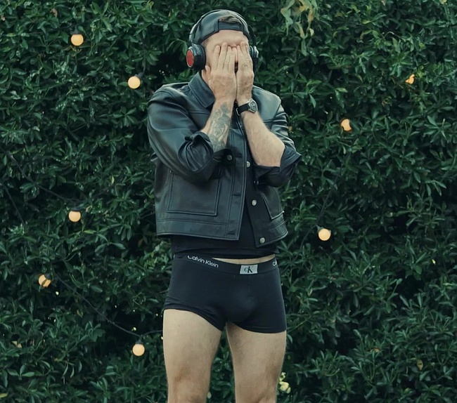 Joel Dommett nude