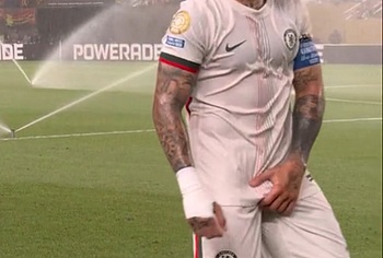 Enzo Fernandez Cock Bulge And Shaved Pubis Pics