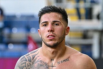 Enzo Fernandez shirtless