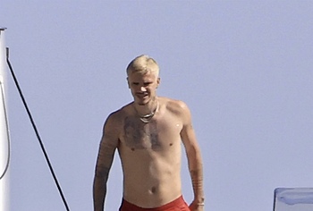 Romeo Beckham Shirtless And Sexy Underwear Photos