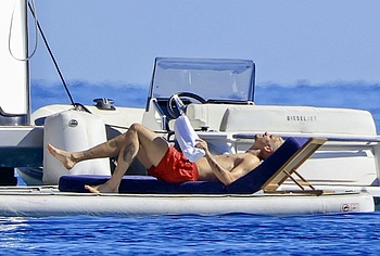 Romeo Beckham Shirtless And Sexy Underwear Photos