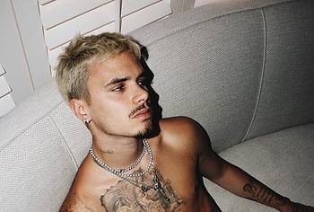 Romeo Beckham Shirtless And Sexy Underwear Photos