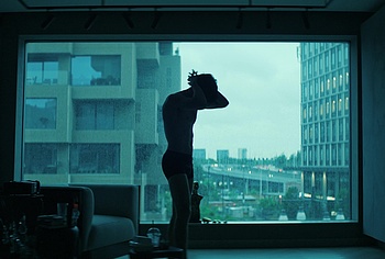 Isac Calmroth Nude Shower Scenes in Doktor Glas