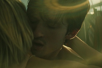 Isac Calmroth Nude Shower Scenes in Doktor Glas