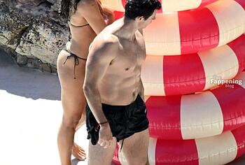 Callum Turner shirtless beach pics