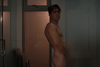 Nick Robinson Nude Shower in Voicemails For Isabelle