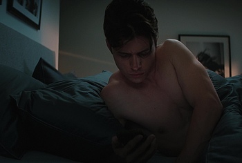 Nick Robinson Nude Shower in Voicemails For Isabelle