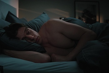 Nick Robinson Nude Shower in Voicemails For Isabelle