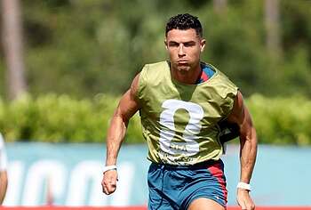 Cristiano Ronaldo Shirtless And Dick Bulge Pics