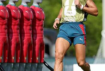 Cristiano Ronaldo Shirtless And Dick Bulge Pics