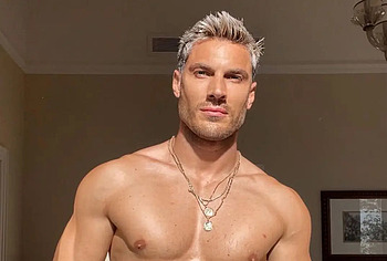 Chris Appleton shirtless and cock bulge photos