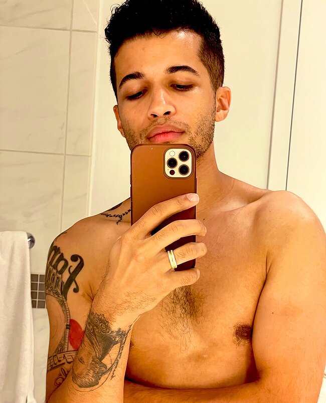 Jordan Fisher Naked Torso And Sexy Underwear Pics