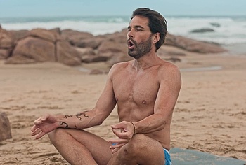 Jerry OConnell Tim Rozon and Chris van Rensburg Shirtless And Cock Bulge Scenes in Summers Last Resort