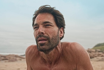 Jerry OConnell Tim Rozon and Chris van Rensburg Shirtless And Cock Bulge Scenes in Summers Last Resort