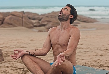 Jerry OConnell Tim Rozon and Chris van Rensburg Shirtless And Cock Bulge Scenes in Summers Last Resort