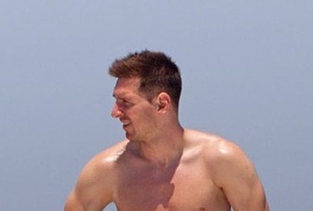 Lionel Messi Dick Bulge And Sexy Shirtless Photos