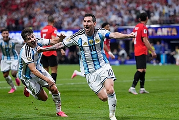 Lionel Messi Dick Bulge And Sexy Shirtless Photos