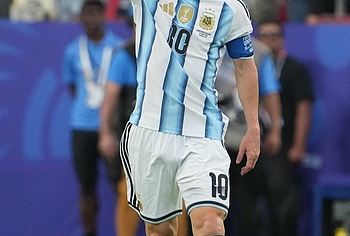 Lionel Messi Dick Bulge And Sexy Shirtless Photos