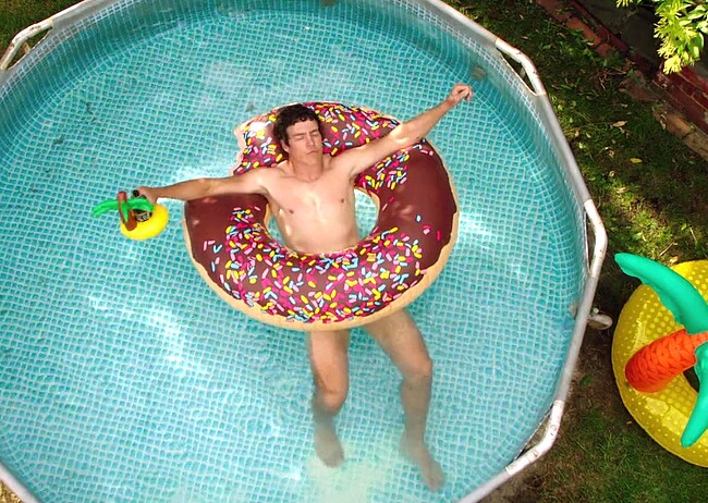 Stephen Peacocke shirtless