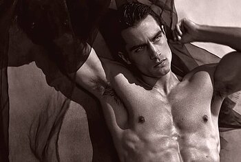 Aleksandar Rusic Nude And Sexy Underwear Pics
