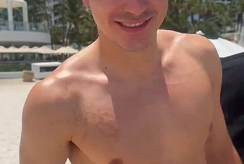 Julian Alvarez nude and dick bulge pics