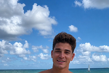 Julian Alvarez nude and dick bulge pics