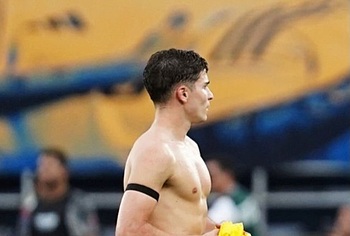 Julian Alvarez nude and dick bulge pics