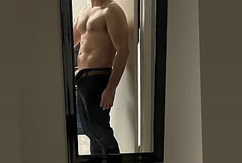 Josh Saleh nude and bulge underwear photos