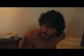 Freddie Dennis and Jaime Zatarain Frontal Nude And Gay Sex in A una isla de ti