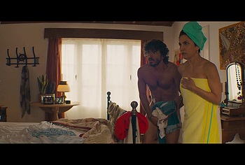 Freddie Dennis and Jaime Zatarain Frontal Nude And Gay Sex in A una isla de ti