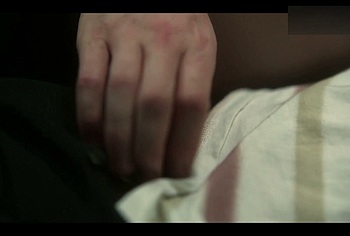Joe Locke and Kit Connor Shirtless and Hot Gay Scene in Heartstopper