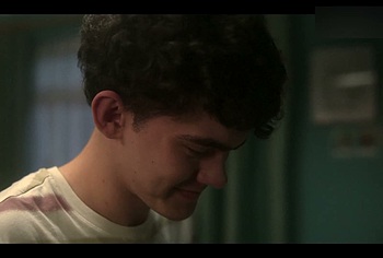 Joe Locke and Kit Connor Shirtless and Hot Gay Scene in Heartstopper