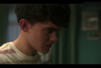 Joe Locke and Kit Connor Shirtless and Hot Gay Scene in Heartstopper