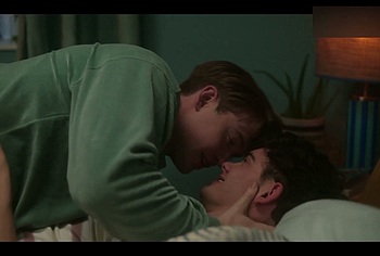 Joe Locke and Kit Connor Shirtless and Hot Gay Scene in Heartstopper