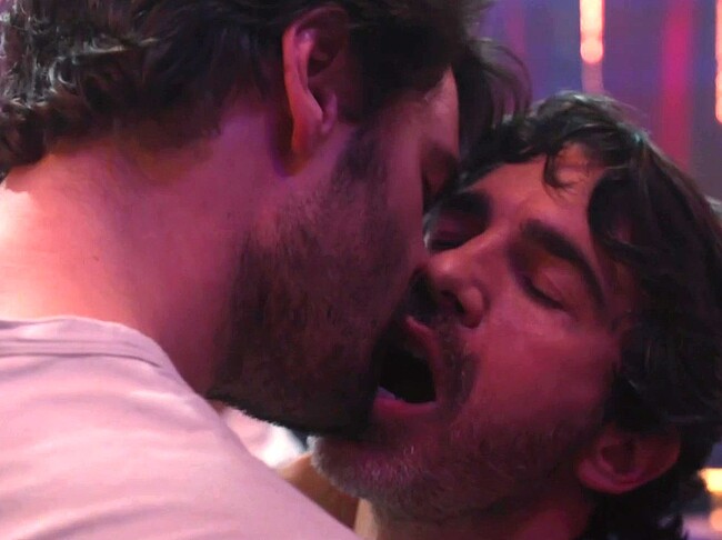 Chris Messina Tom Bateman hot