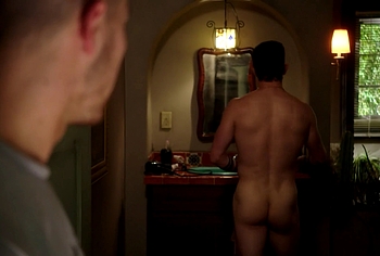 Jonathan Tucker Nude Tight Ass Scenes in Kingdom