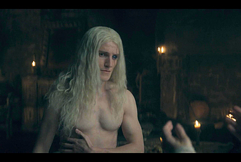 Ewan Mitchell Nude And Sex Scenes in House Of The Dragon