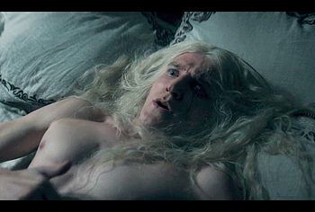 Ewan Mitchell Nude And Sex Scenes in House Of The Dragon