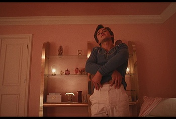 Igby Rigney Cock Bulge And Shirtless Scenes in The Shards