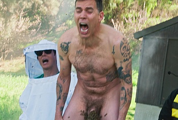 Steve-O Frontal Nude and Anal Fingering Scene in Jackass Best And Last