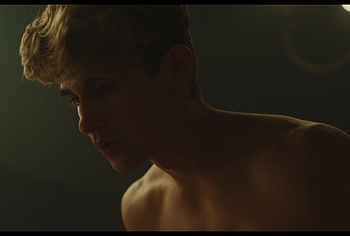Daniel Dale Nude And Hot Shower Scenes in The Shards