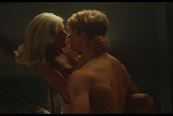 Daniel Dale Nude And Hot Shower Scenes in The Shards