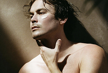 Tyler Blackburn Cut Cock Slip and Nude Photos