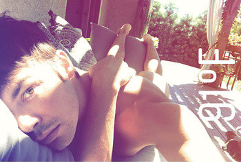 Tyler Blackburn Cut Cock Slip and Nude Photos