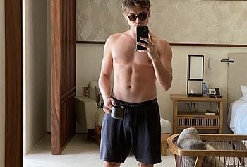 Tyler Blackburn Cut Cock Slip and Nude Photos