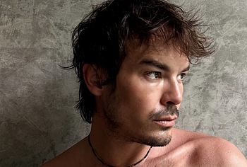 Tyler Blackburn Cut Cock Slip and Nude Photos